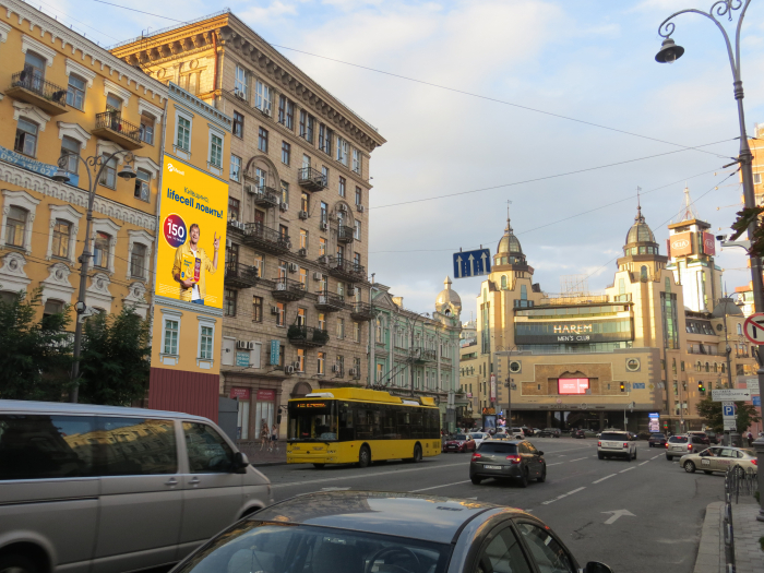 12 Velyka Vasylkivska St.